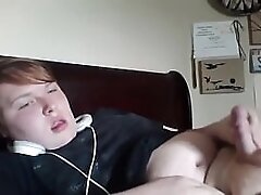 Young Fat Red Kitty Masturbates in Front Of His Webcam, And Ejaculates On His Belly .